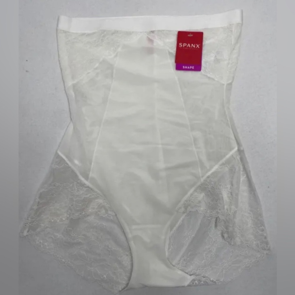 SPANX Spotlight On Lace High-Waisted Brief All Round Shaping Clean White XS NWT